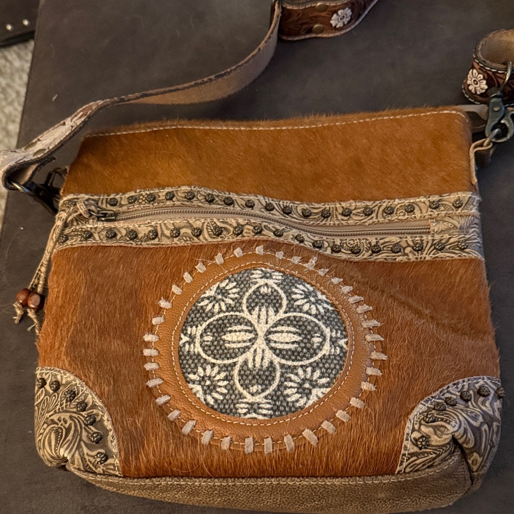 Myra leather bag